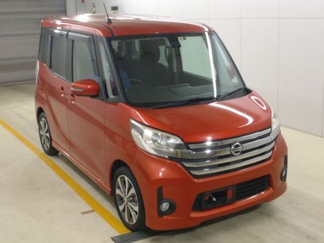 4574 NISSAN DAYZ ROOX B21A 2015 г. (NAA Nagoya)